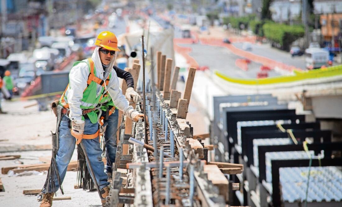 El presidente dominicano Abinader afirmó por su parte que la "gran oportunidad" de la cumbre de la APEC es la de pasar del "diagnóstico" de ver a América Latina como el lugar para invertir.