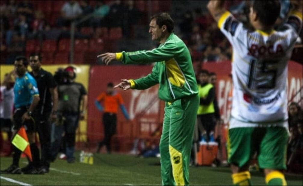 ¿Qué otros técnicos han dejado a su equipo antes de iniciar el torneo?