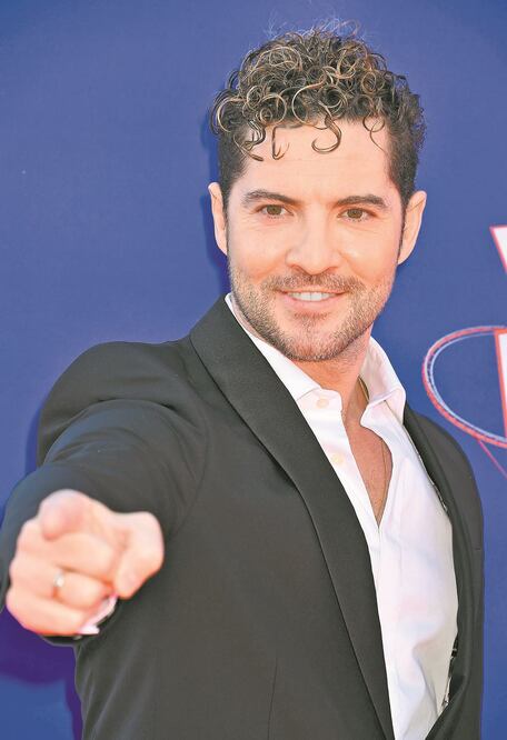 El cantante español desea probar suerte con mariachi. CLASOS