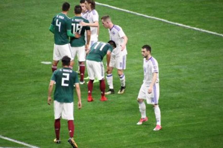 México derrota a Bosnia en un partido para el olvido