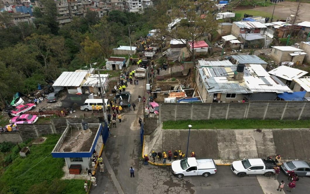 Autoridades de la CDMX recuperaron 2,425.5 m² del Área de Valor Ambiental Barranca Becerra Tepecuache, tras un proceso de diálogo y notificación a las personas ocupantes. Foto: especial
