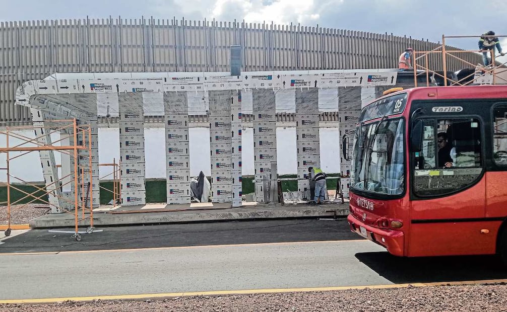 En la ruta del Metrobús llamada Quetzalcóatl, la estación de la Terminal 2 no está concluida. Foto: Especial