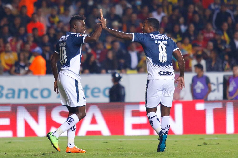 Rayados mueve piezas