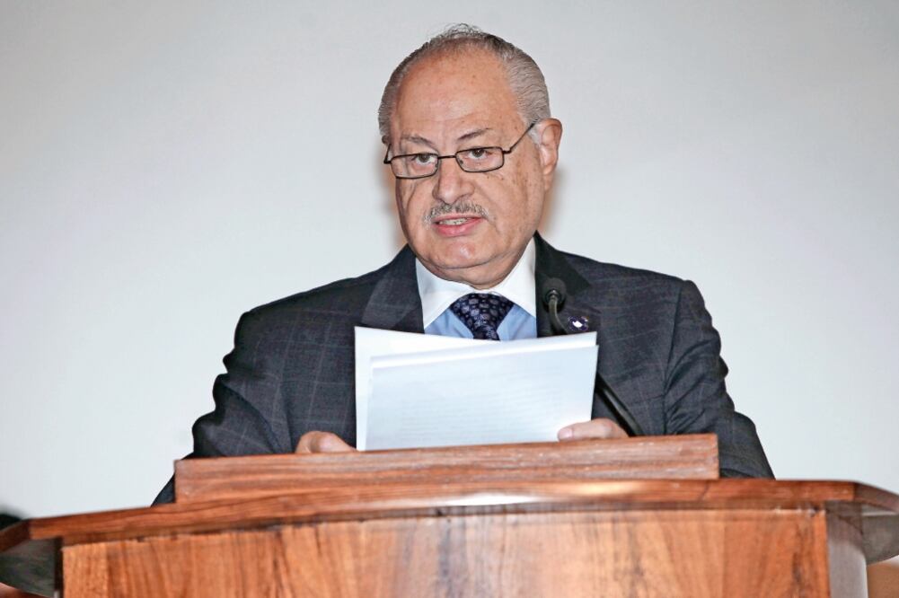 El director del Hospital General de México, César Athié Gutiérrez, presentó la Segunda Macro campaña de Reconstrucción de Mama. (ARCHIVO EL UNIVERSAL)