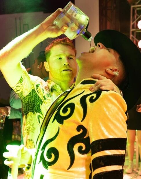 Eduin Caz muestra las heridas que le dejó intervención quirúrgica