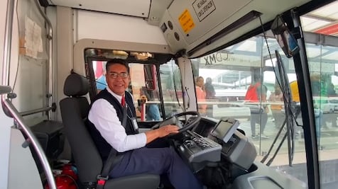 “¡Buenos días, bienvenidos!”: Metrobús dedica VIDEO con Las Golondrinas a operador jubilado que siempre saludaba a usuarios