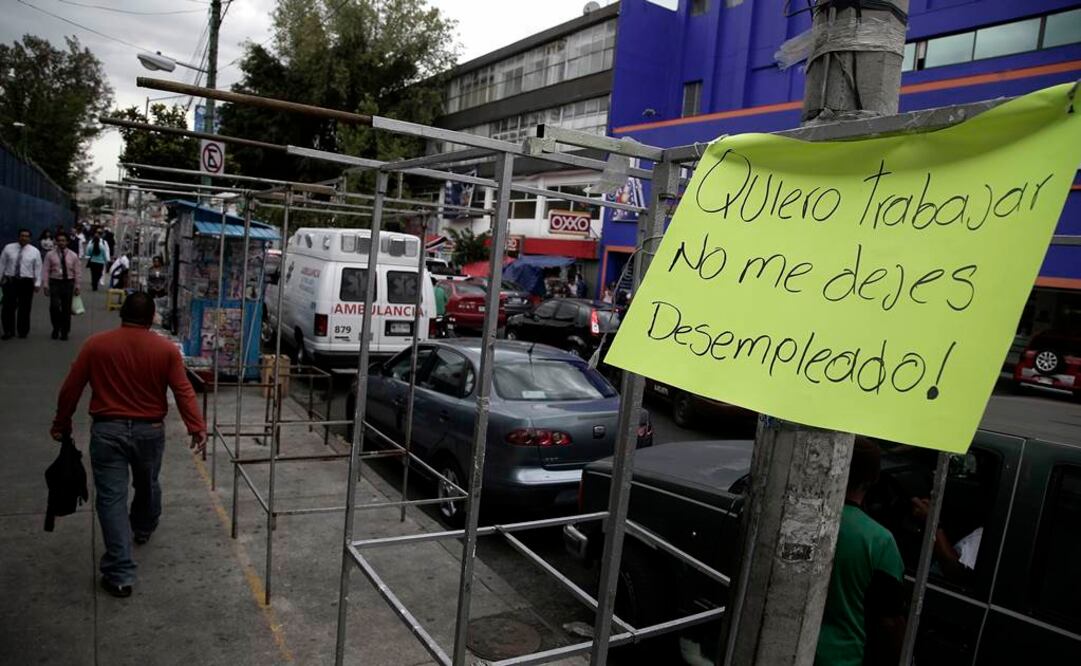 Comerciantes expresaron su inconformidad por el retiro de sus puestos de las inmediaciones del nosocomio./Alejandra Leyva - EL UNIVERSAL