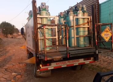 Hombres armados roban camión con tanques y concentradores de oxígeno en Chalco