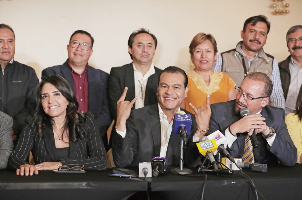 Juan Zepeda aseguró que quien tiene “la mejor radiografía” del Estado de México y las propuestas más viables es él (ALEJANDRO ACOSTA. EL UNIVERSAL)