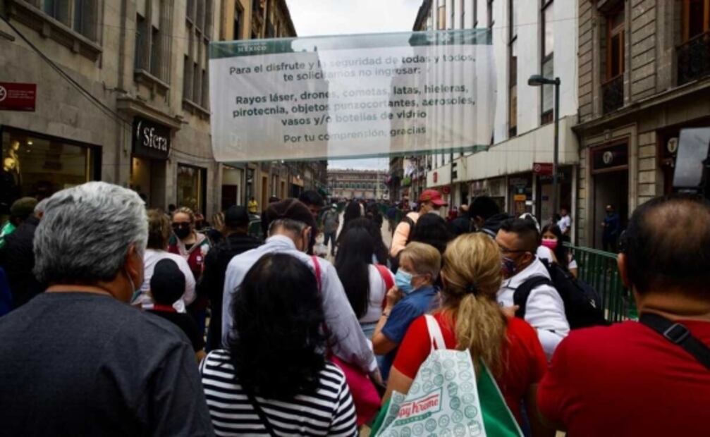 Grito de Independencia en el Zócalo capitalino, minuto a minuto 