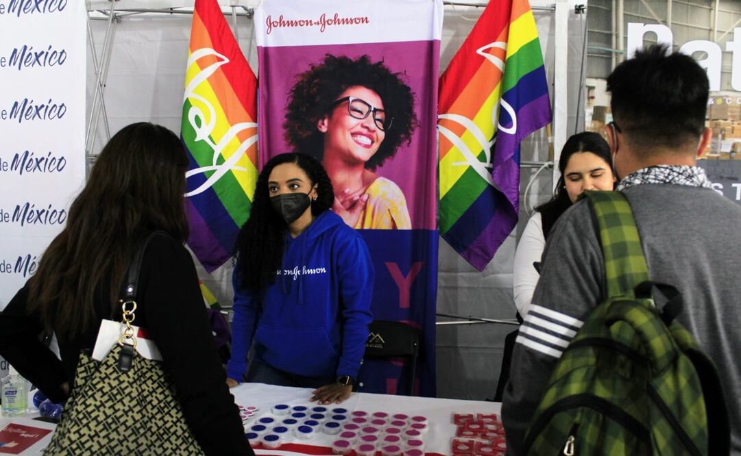 En el terreno laboral, 60.6% contrataría a una persona gay o lesbiana y 58.3% a una persona trans, de acuerdo con la Encuesta Nacional sobre la Diversidad Sexual y de Género 2021 del Inegi. Foto: Especial