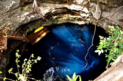Por residuos químicos, suspenden trabajos de excavación en cenote de Izamal, Yucatán