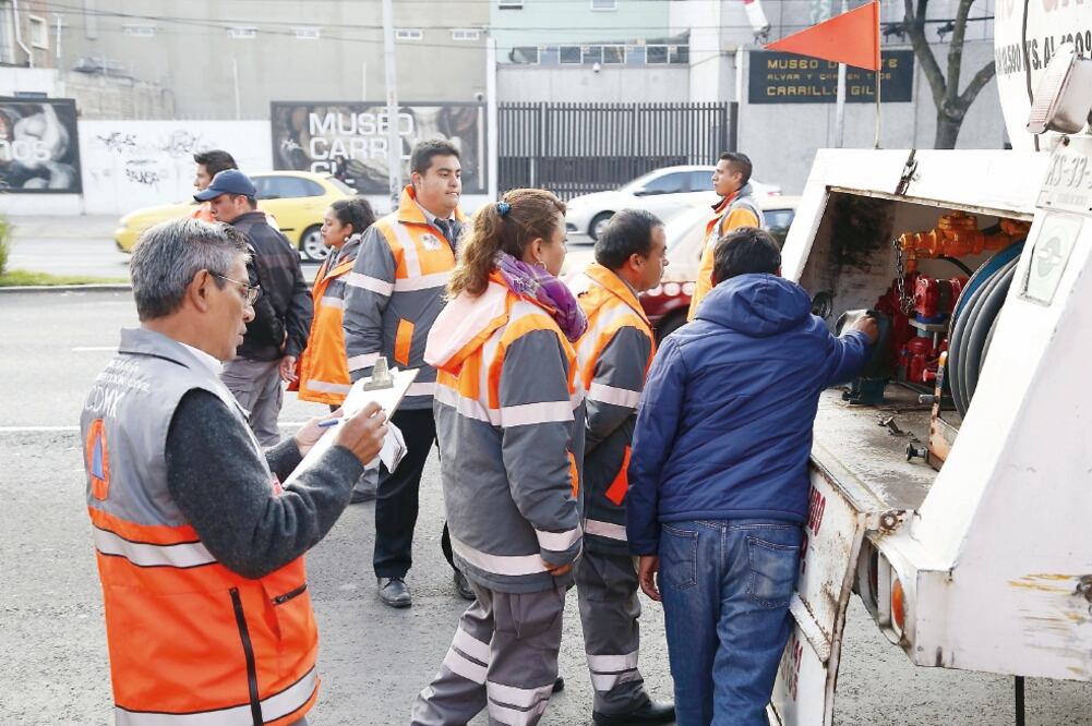 La revisión consistió en verificar que las unidades tuvieran registro vigente ante la Sener, extintor y personal capacitado, entre otras cosas (ESPECIAL)