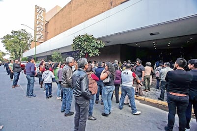 Clausuran obra por usar a Juanga