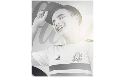 Disquera del padre de Christian Nodal lamenta asesinato de sus cantantes