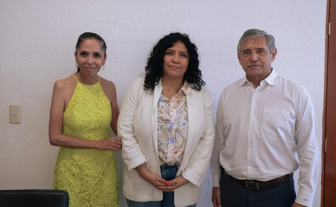 Alcalde de Cuernavaca, Morelos, recibe a directora del Mecanismo Nacional de Protección a Defensores de Derechos Humanos y Periodistas (centro) (17/06/2025). Foto: Especial