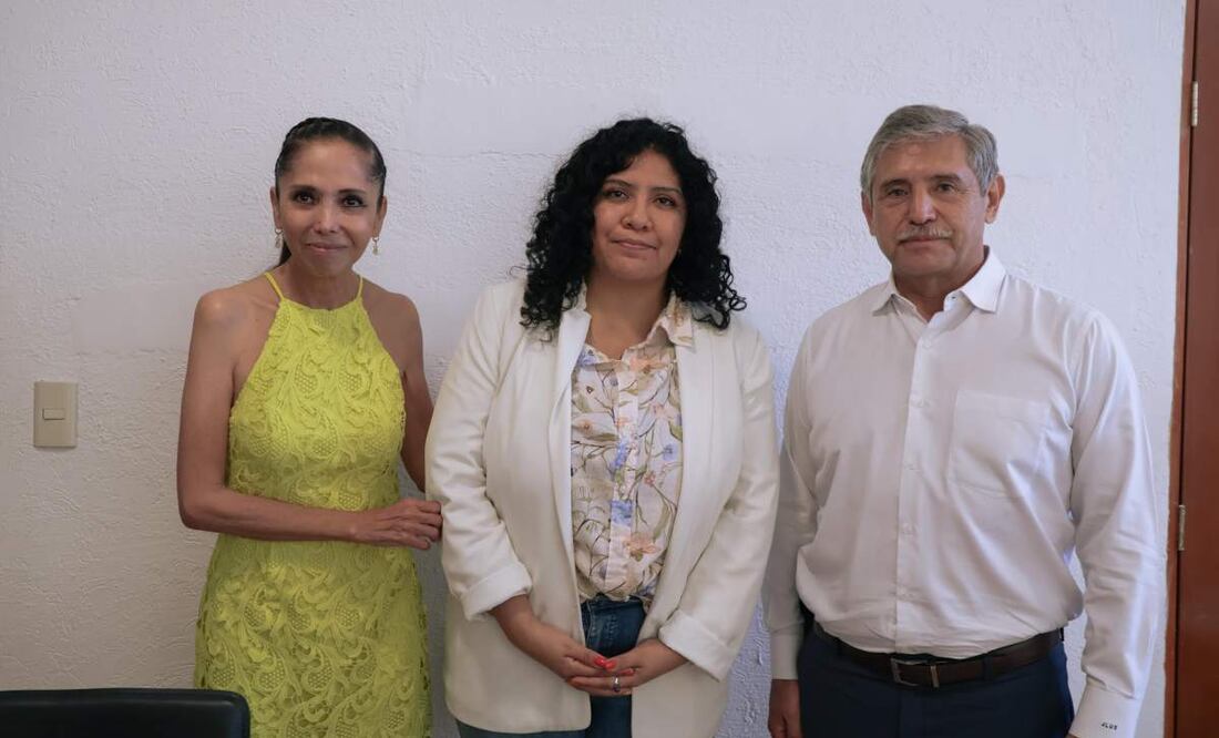 Alcalde de Cuernavaca, Morelos, recibe a directora del Mecanismo Nacional de Protección a Defensores de Derechos Humanos y Periodistas (centro) (17/06/2025). Foto: Especial