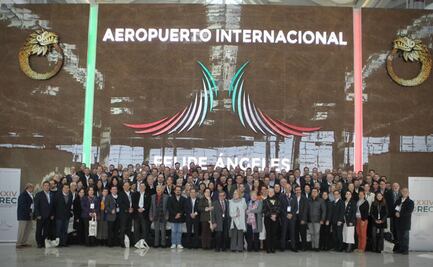 Ebrard presume el AIFA a 150 embajadores y cónsules 