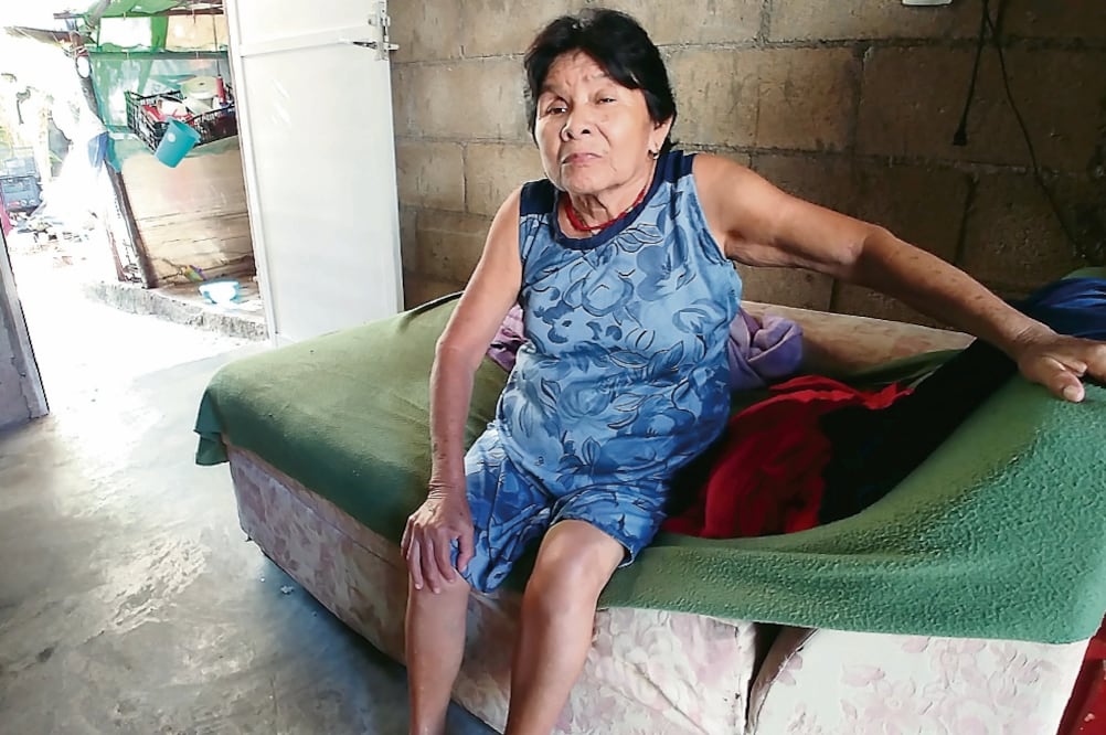 El médico que operó a doña Hortensia se comunicó con ella para decirles que algo no estaba bien, por lo que fue necesaria una tercer cirugía, para retirar el ojo, ya que la magnitud de la infección podía extenderse hacia el cerebro y morir (ADRIANA V.)