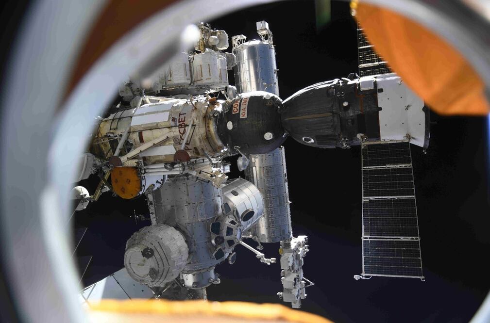 Fotografía capturada por Oleg Novitski desde el módulo Naúka. Foto: AP