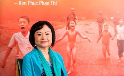 La niña que fue un "símbolo en la guerra en Vietnam" cuenta cómo alcanzó la paz 