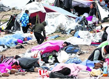 Ingreso de migrantes a EU se redujo a la mitad