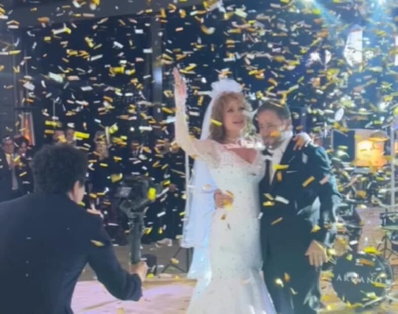 ¿Recuerdas a Joana Benedek? Sorprende con boda a sus 51 años 