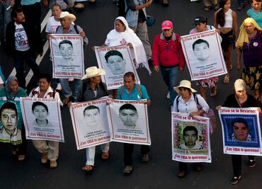 Sedena debe entregar mensajes con EU sobre Ayotzinapa