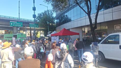 Cientos de personas bloquean Barranca del Muerto durante más de 8 horas; exigen tarifas de luz justas