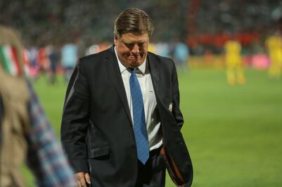 Tenemos que matarnos en la cancha: Piojo Herrera