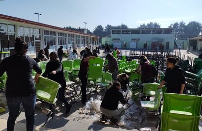 Equipan escuela primaria de Toluca tras denuncia sobre carencias