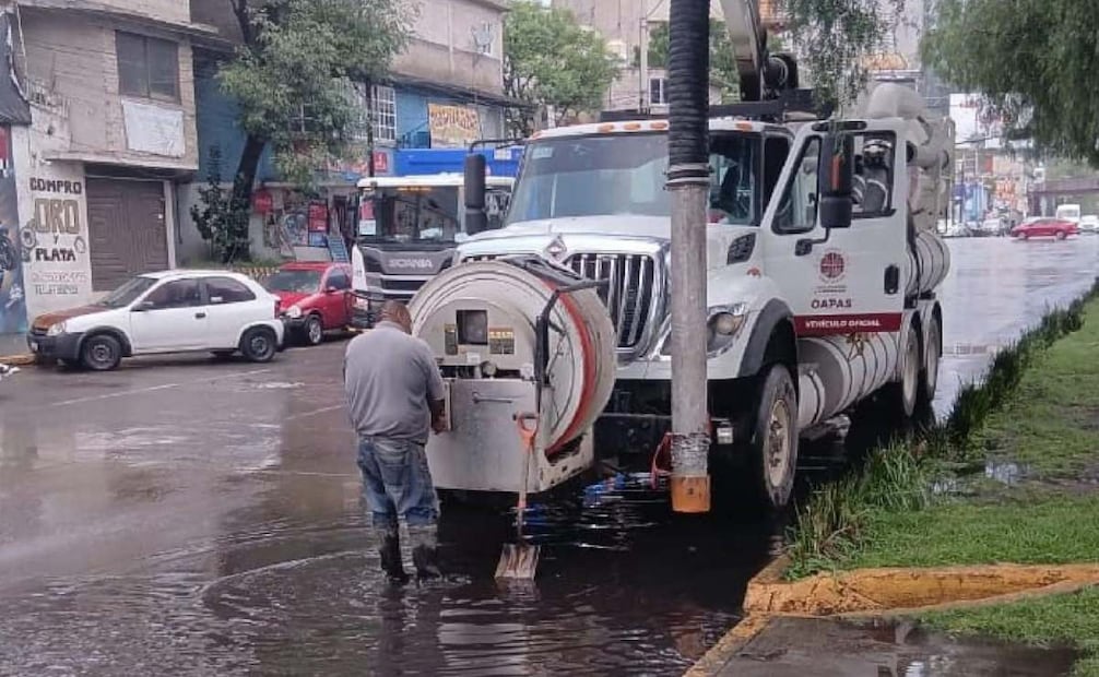 Fuertes lluvias movilizan operativos en Edomex; autoridades alertan por más precipitaciones.
Foto: Especial.