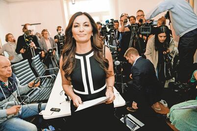 Suecia reabre caso de violación a Assange