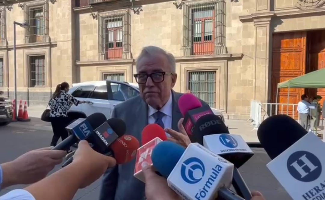 Rubén Rocha Moya, gobernador de Sinaloa, informó este lunes 11 de noviembre del 2014 que la Feria Ganadera de Sinaloa fue cancelada. Foto: Captura de pantalla