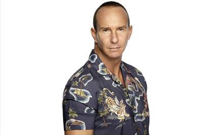 Erik Rubín aprovecha el encierro y lanza canción