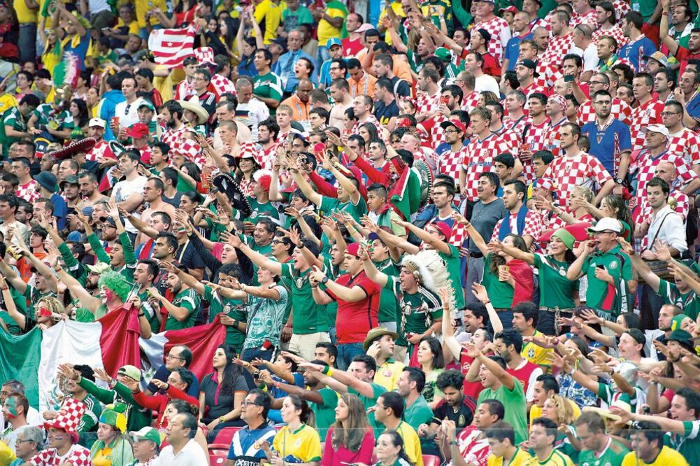 La afición mexicana mantiene el “Ehh Pu...” en el futbol (ARCHIVO. EL UNIVERSAL)