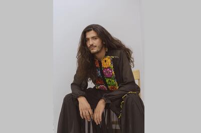 Marca mexicana crea vestido para hombre