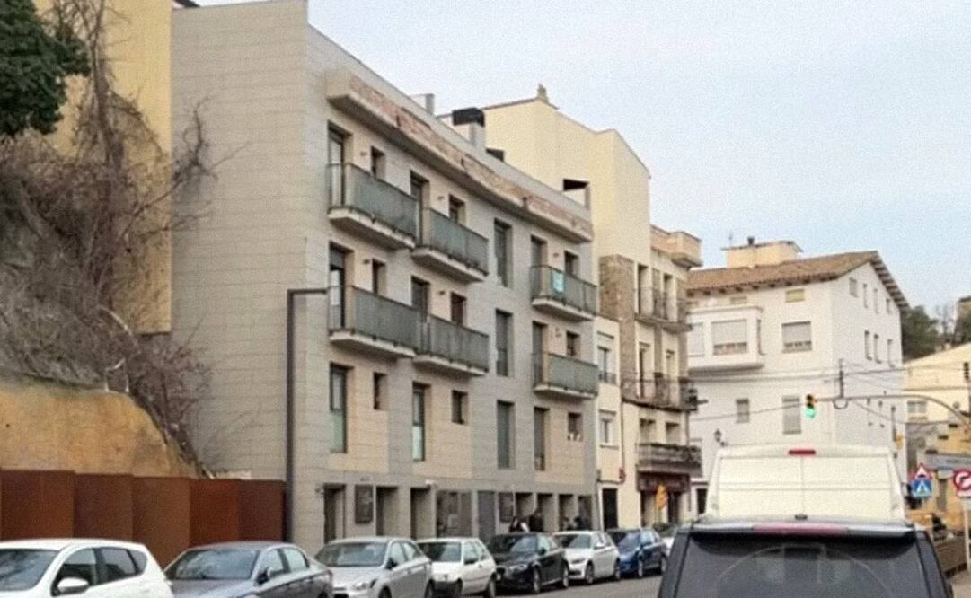 Las hermanas se precipitaron en un edificio en Sallent, España. Foto: Captura