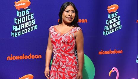 Yalitza Aparicio deslumbra en la alfombra roja de los Kids' Choice Awards México