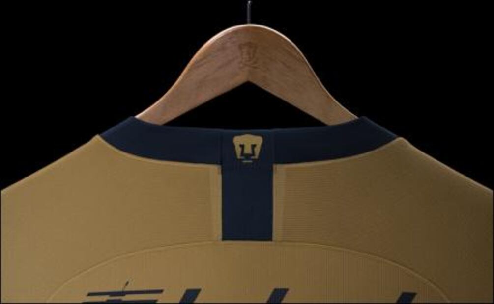 Pumas presenta jersey de "Día de Muertos"