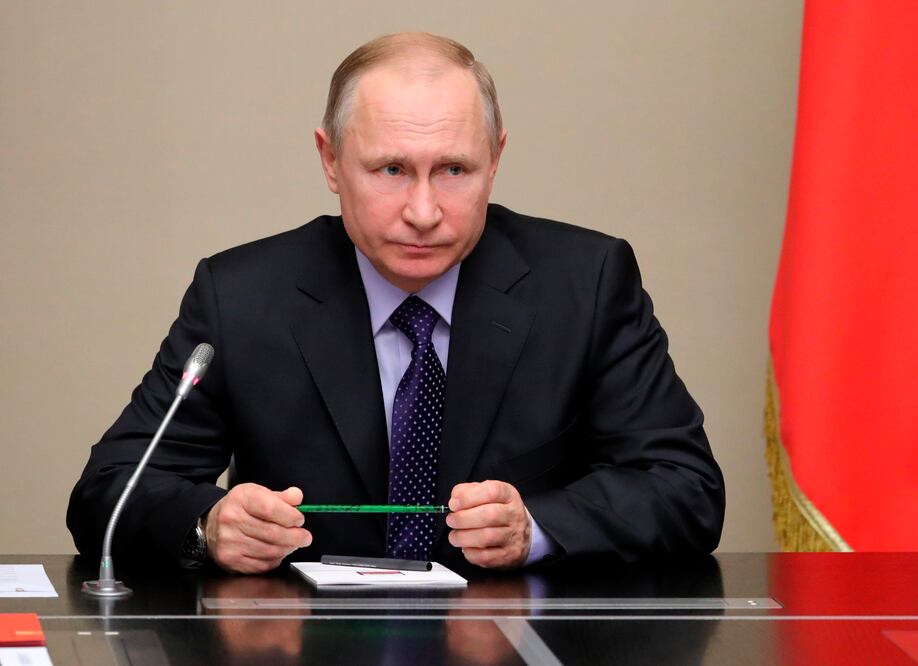 Kremlin niega que Putin hablara con Trump sobre prostitutas rusas