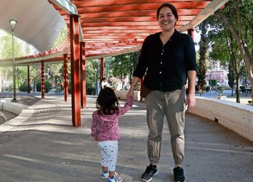 “Hay mucho estigma sobre la mamá soltera”; Luisa lucha por adoptar pero la discriminan por ser lesbiana