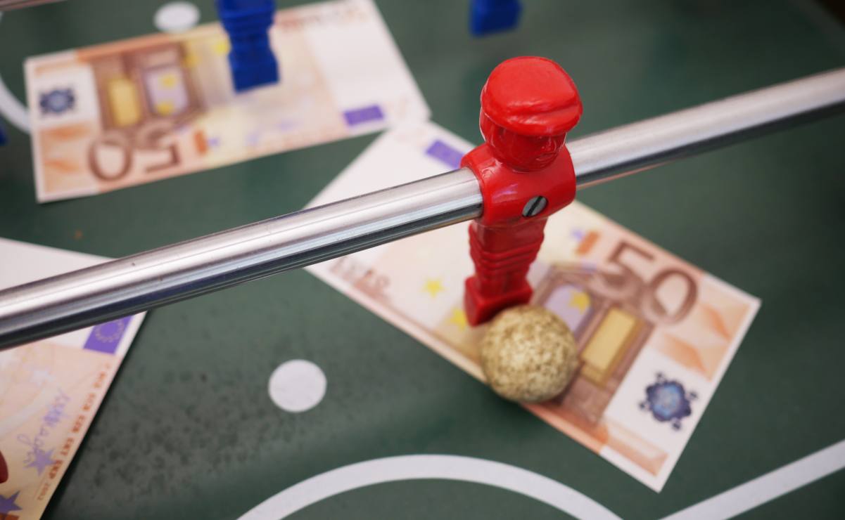 UIF alerta por trata y lavado de dinero rumbo al Mundial 2026