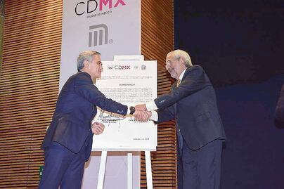 La situación económica no está para reír: Mancera