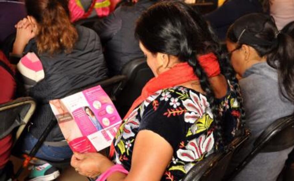 Informan sobre cáncer de mama en pueblos originarios de la Ciudad de México