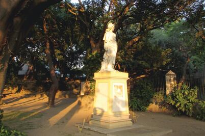 Rechazaron compartir la muerte en Panteón Gringo de Colima