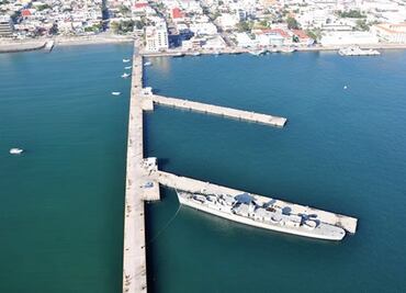 Semar hundirá buque de EU en Veracruz