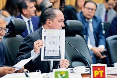 PAN, PT y Morena exigen a INE aclarar voto del extranjero 