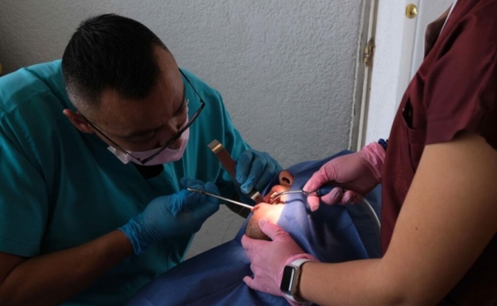 Covid-19: Odontología, área médica olvidada en jornada de vacunación