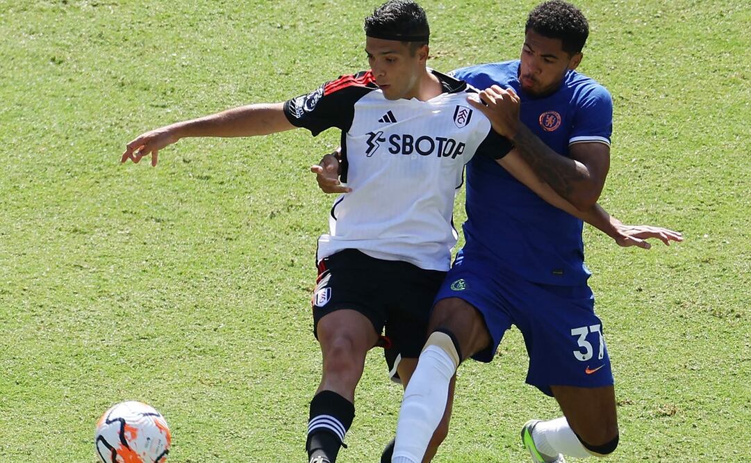 Raúl Jiménez tuvo su debut con el Fulham / Foto: AFP